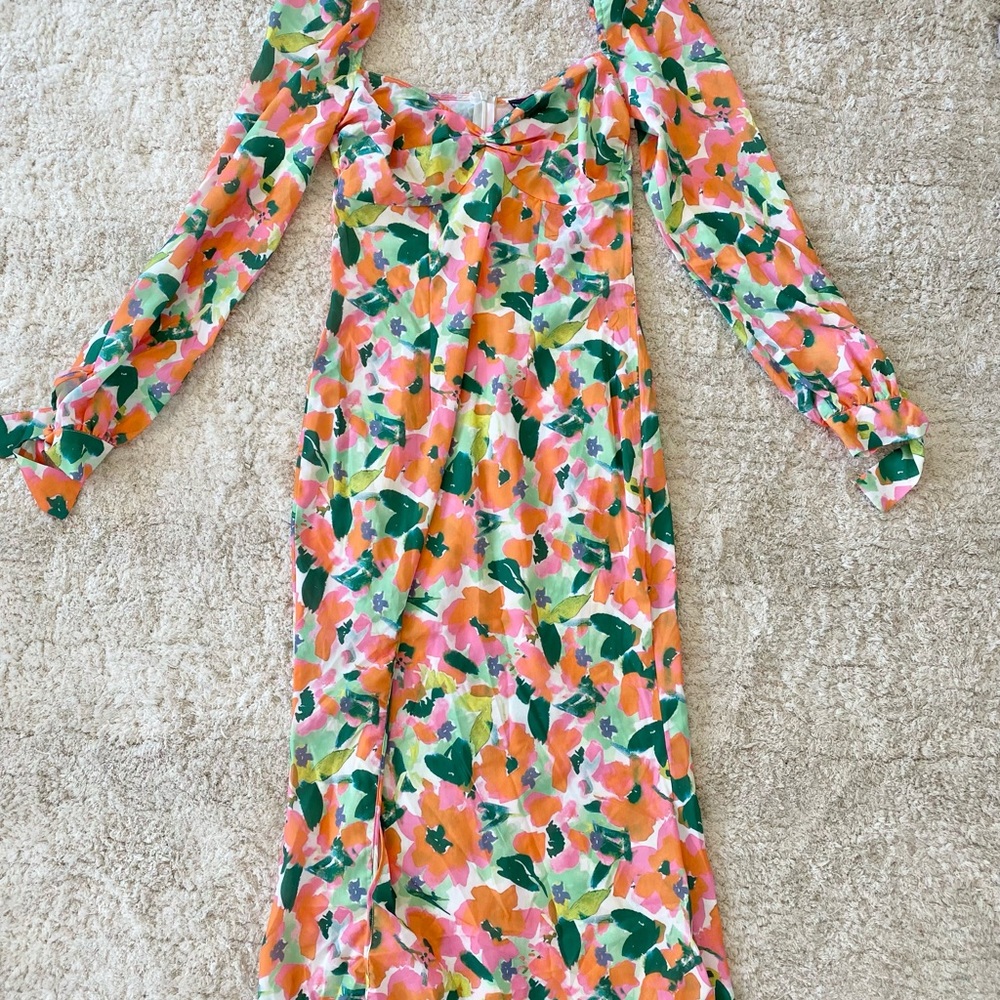 NWT Pretty Little Thing Floral Long Sleeve Dress